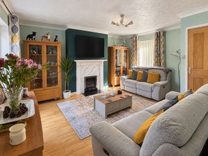 Sitting Room- click for photo gallery